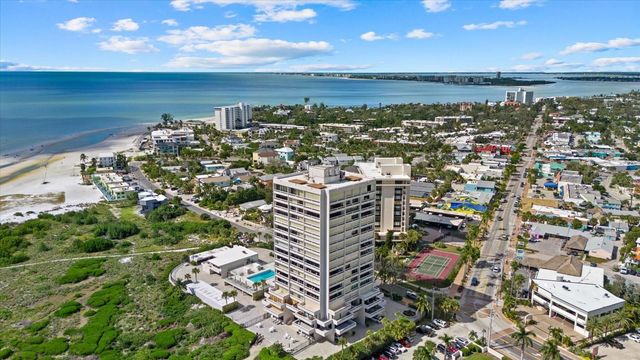 5400 OCEAN BOULEVARD 17-04, Sarasota, FL 34242