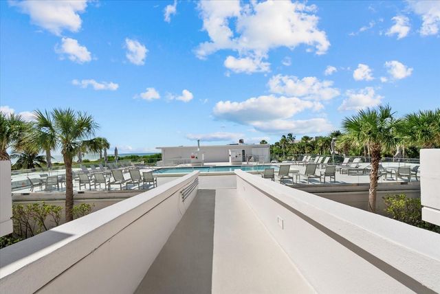 5400 OCEAN BOULEVARD 17-04, Sarasota, FL 34242