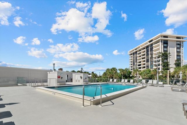 5400 OCEAN BOULEVARD 17-04, Sarasota, FL 34242