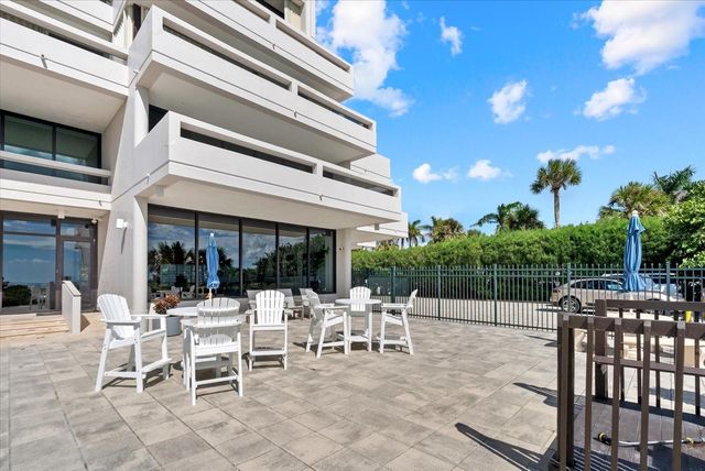 5400 OCEAN BOULEVARD 17-04, Sarasota, FL 34242
