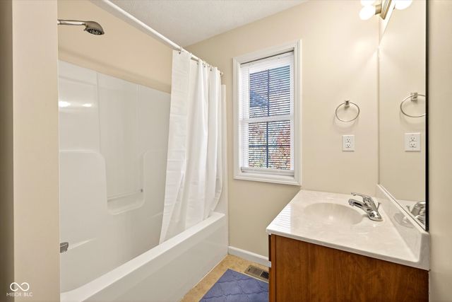 1314 S Cobble Creek Circle, Bloomington, IN 47401