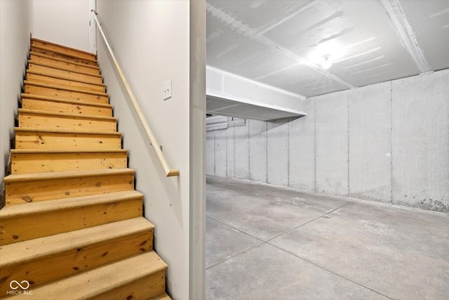 1314 S Cobble Creek Circle, Bloomington, IN 47401