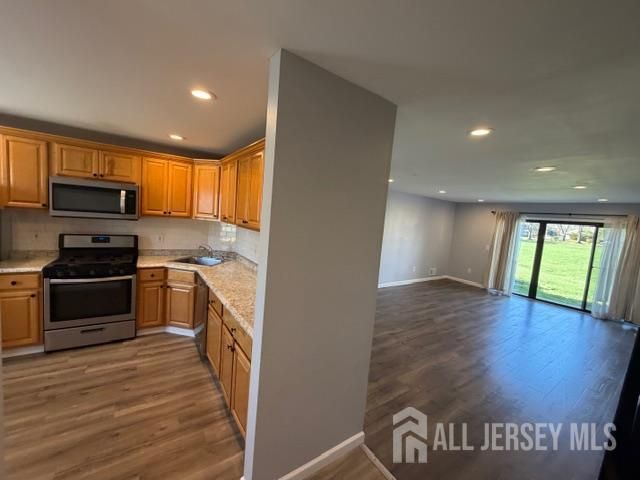 253 Bromley Place, East Brunswick, NJ 08816