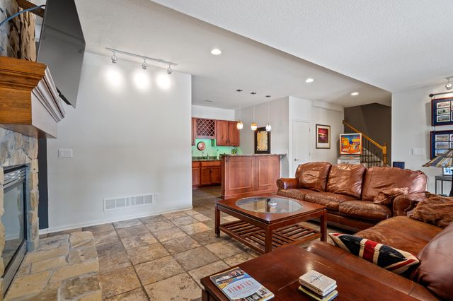 3406 RIDGEVIEW DR, Columbia, MO 65203