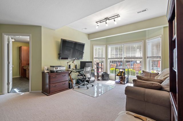 3406 RIDGEVIEW DR, Columbia, MO 65203