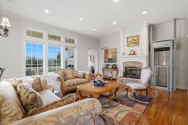 3406 RIDGEVIEW DR, Columbia, MO 65203