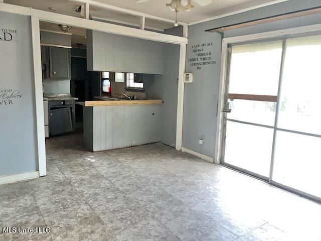 1776 Wood Glen Drive, Jackson, MS 39204