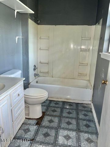 1776 Wood Glen Drive, Jackson, MS 39204