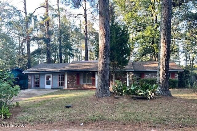 1776 Wood Glen Drive, Jackson, MS 39204