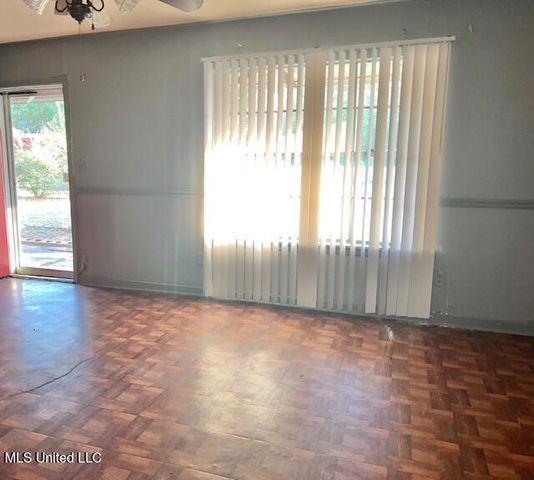 1776 Wood Glen Drive, Jackson, MS 39204