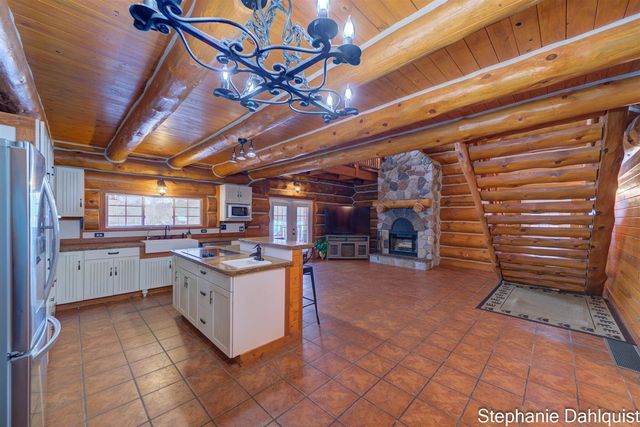 2077 E Bard, Muskegon, MI 49445