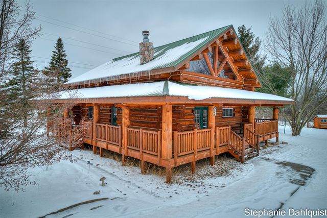 2077 E Bard, Muskegon, MI 49445