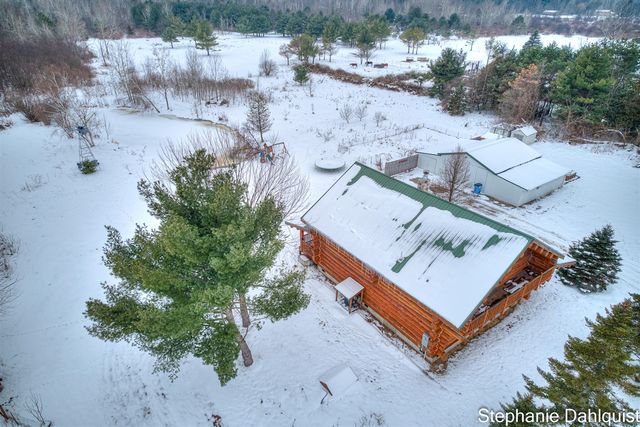 2077 E Bard, Muskegon, MI 49445