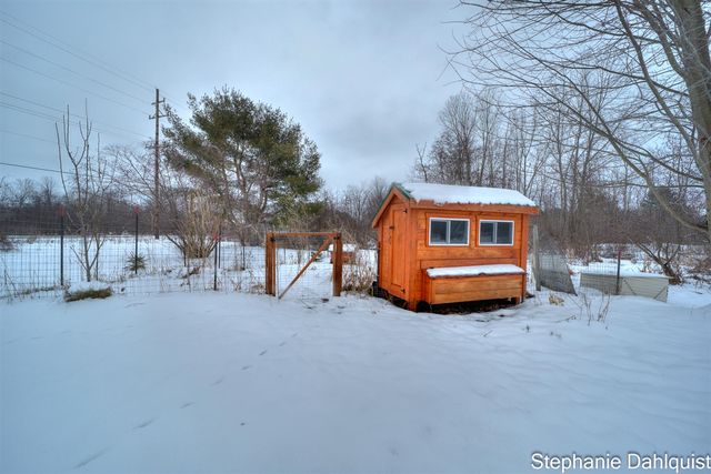 2077 E Bard, Muskegon, MI 49445