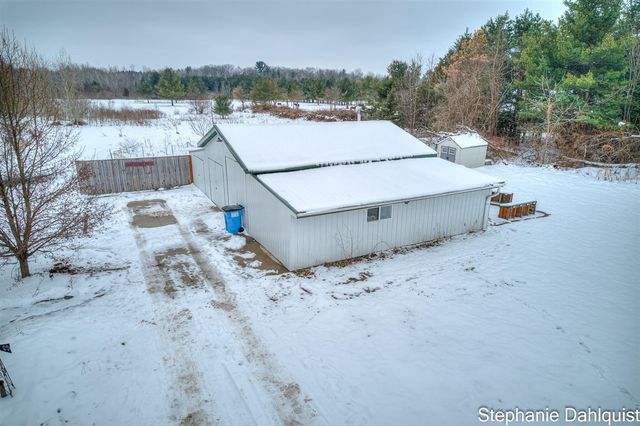 2077 E Bard, Muskegon, MI 49445