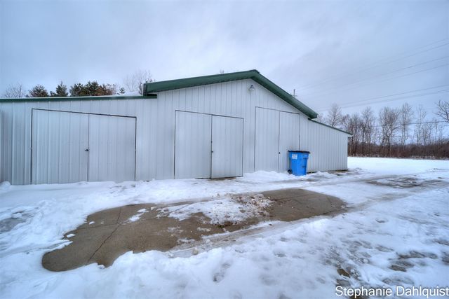 2077 E Bard, Muskegon, MI 49445