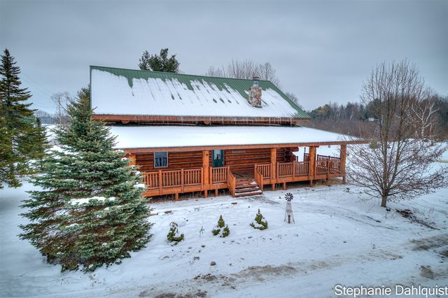 2077 E Bard, Muskegon, MI 49445