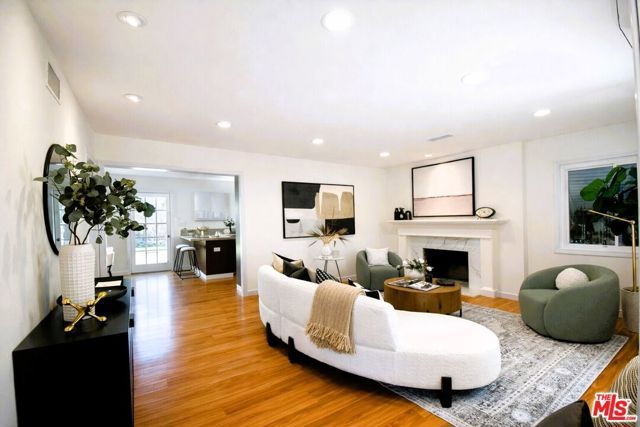 3032 Grant Avenue, Costa Mesa, CA 92626