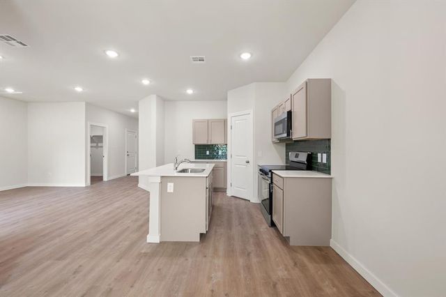 7331 S Douglas, Guthrie, OK 73044