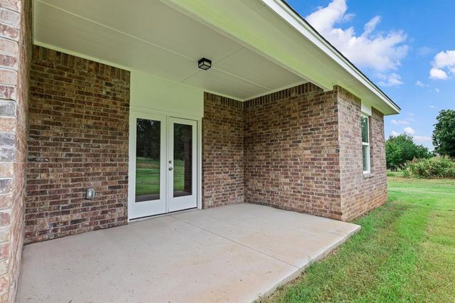 7331 S Douglas, Guthrie, OK 73044