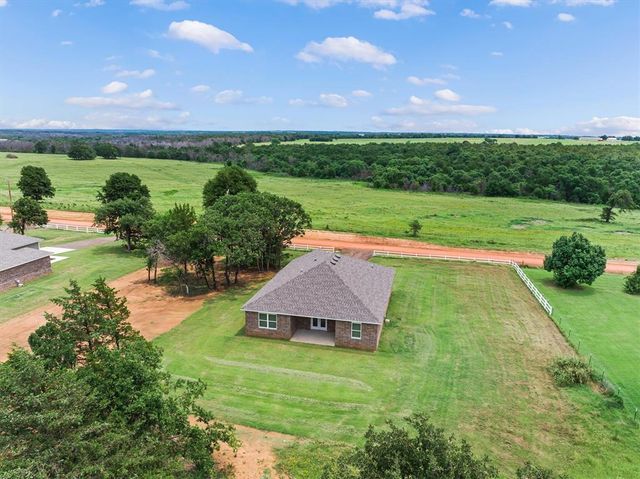 7331 S Douglas, Guthrie, OK 73044