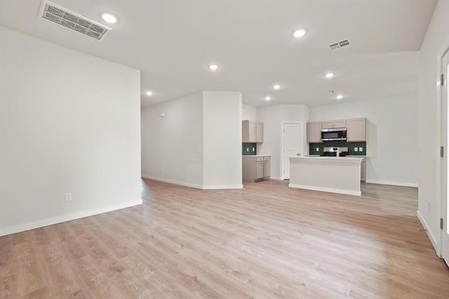 7331 S Douglas, Guthrie, OK 73044