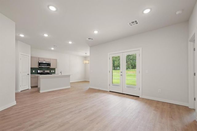 7331 S Douglas, Guthrie, OK 73044