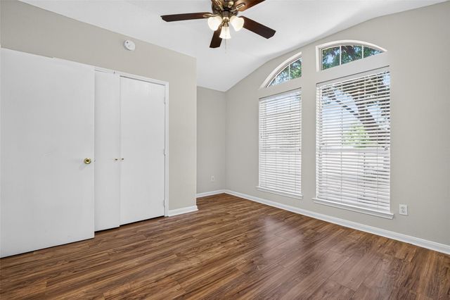 422 Brushy Glen Drive, Houston, TX 77073