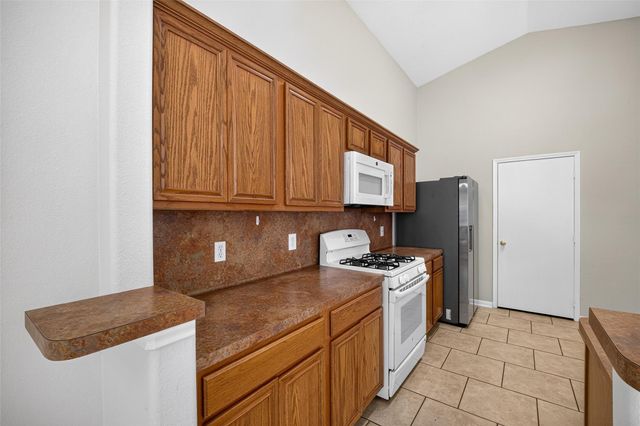 422 Brushy Glen Drive, Houston, TX 77073