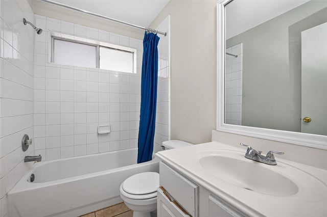 422 Brushy Glen Drive, Houston, TX 77073