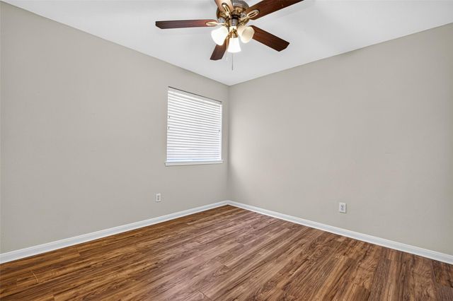 422 Brushy Glen Drive, Houston, TX 77073