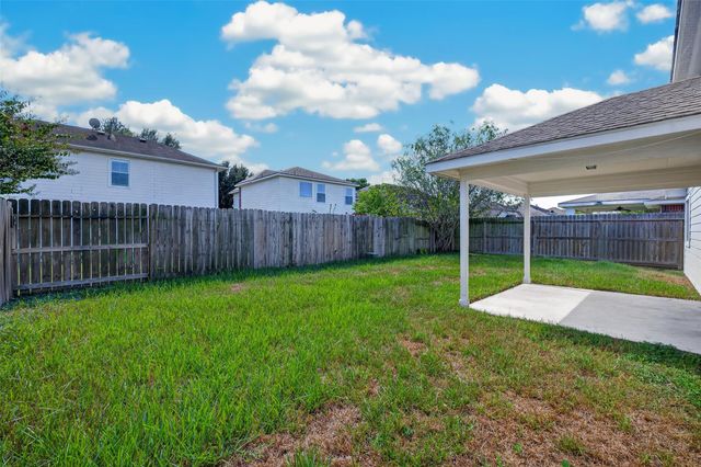 422 Brushy Glen Drive, Houston, TX 77073