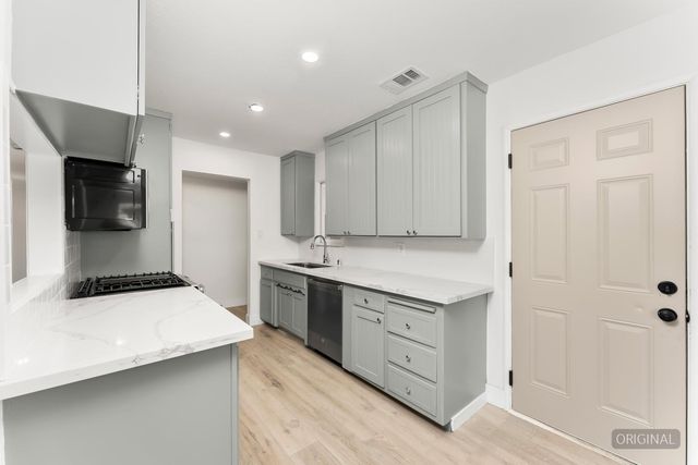 829 Morning Glory St, West Sacramento, CA 95691