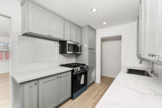 829 Morning Glory St, West Sacramento, CA 95691