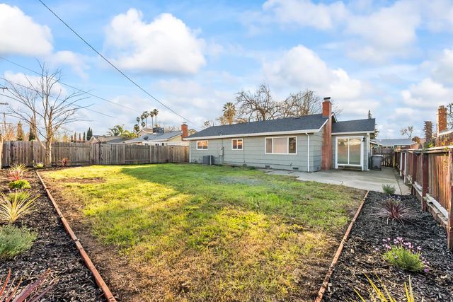 829 Morning Glory St, West Sacramento, CA 95691