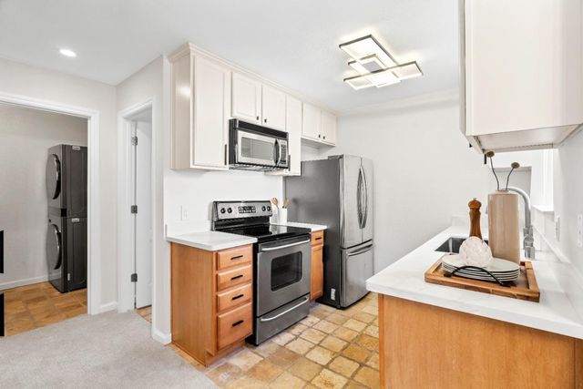 2250 Monroe Street 351, Santa Clara, CA 95050