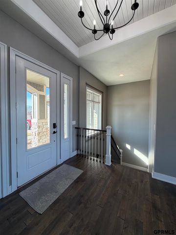 2820 Whitetail Drive Drive, Columbus, NE 68601