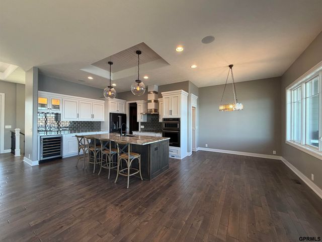 2820 Whitetail Drive Drive, Columbus, NE 68601