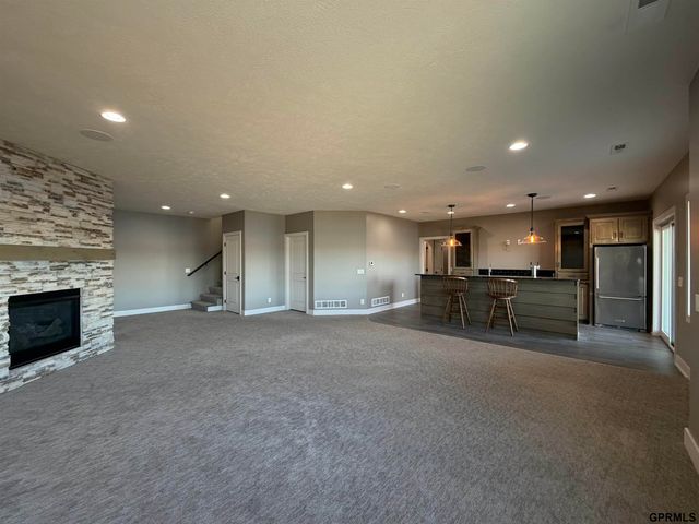 2820 Whitetail Drive Drive, Columbus, NE 68601
