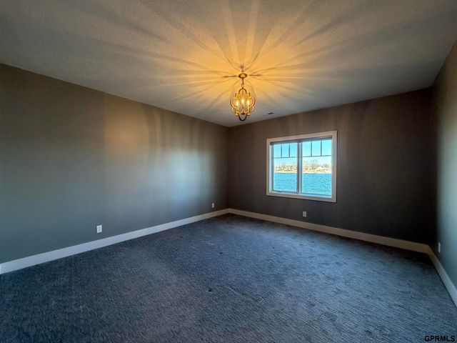 2820 Whitetail Drive Drive, Columbus, NE 68601