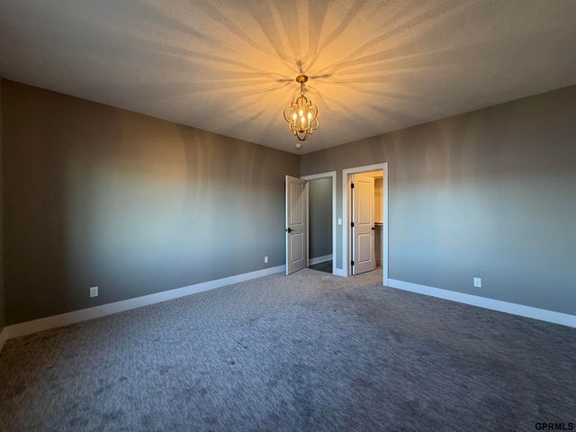 2820 Whitetail Drive Drive, Columbus, NE 68601