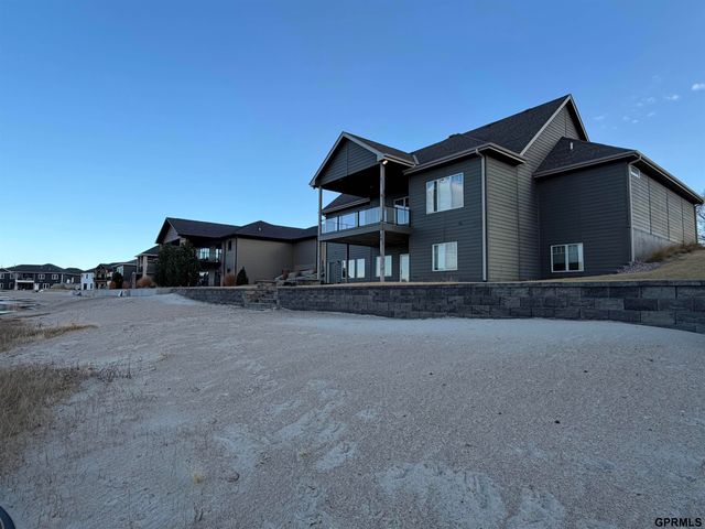 2820 Whitetail Drive Drive, Columbus, NE 68601