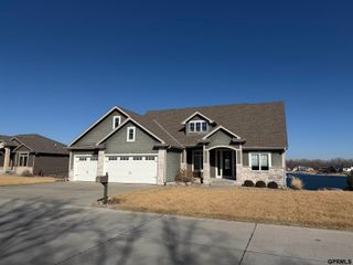 2820 Whitetail Drive Drive, Columbus, NE 68601