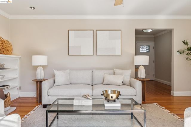 4074 Poplar Ave, Concord, CA 94521