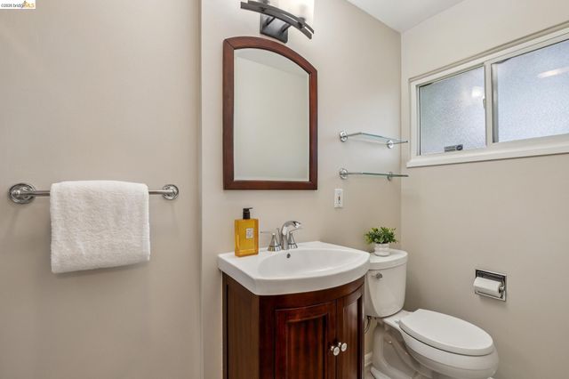 4074 Poplar Ave, Concord, CA 94521