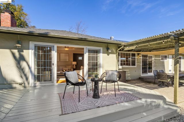 4074 Poplar Ave, Concord, CA 94521