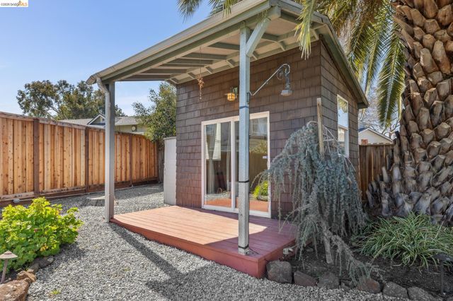 4074 Poplar Ave, Concord, CA 94521