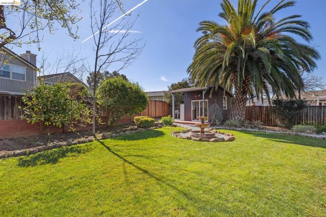 4074 Poplar Ave, Concord, CA 94521