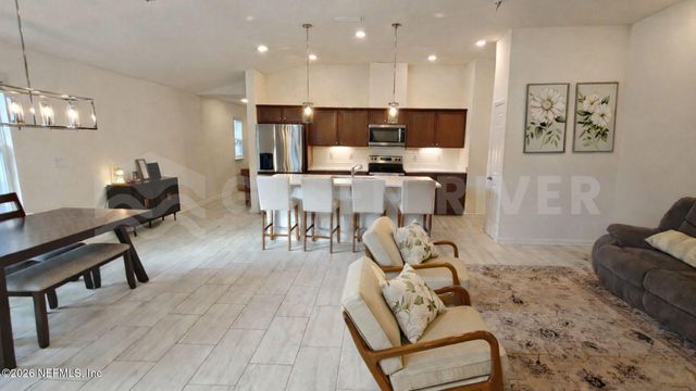 352 RAMBLING BROOK Trail, St. Johns, FL 32259