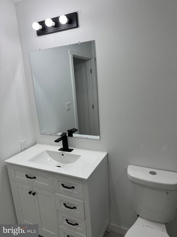 22 PINE ST, Westville, NJ 08093